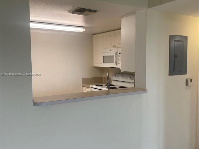 Продажа квартиры #1607 - фото 7437250