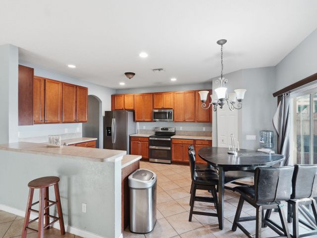 Продажа дома по адресу 799 Quartz Terrace - фото 6834448