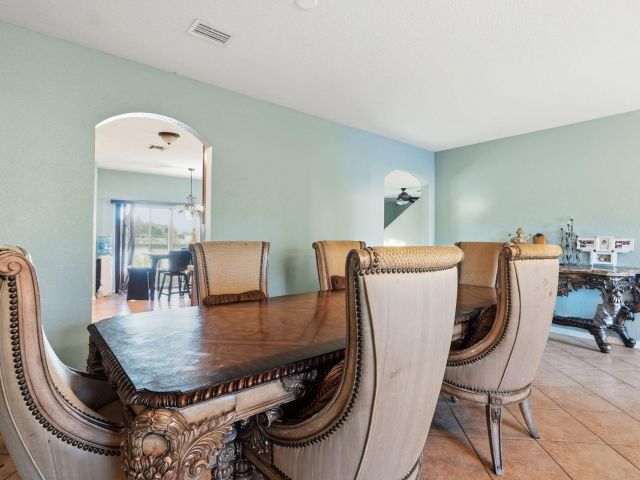 Продажа дома по адресу 799 Quartz Terrace - фото 6834452