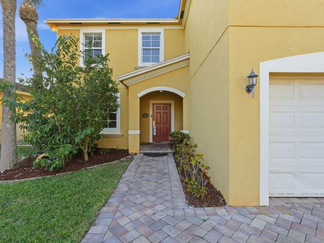 Продажа дома по адресу 799 Quartz Terrace - фото 6834457