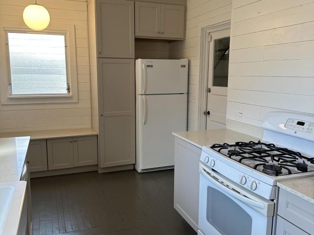 Дом в аренду по адресу 229 Lakeland Drive - фото 6829875