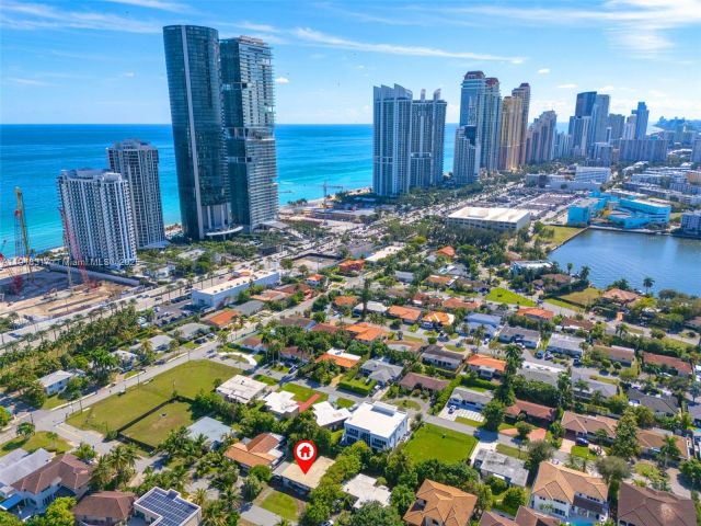 Продажа дома по адресу 242 189th St - фото 6827529