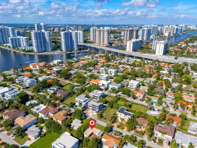 Продажа дома по адресу 242 189th St - фото 6827531