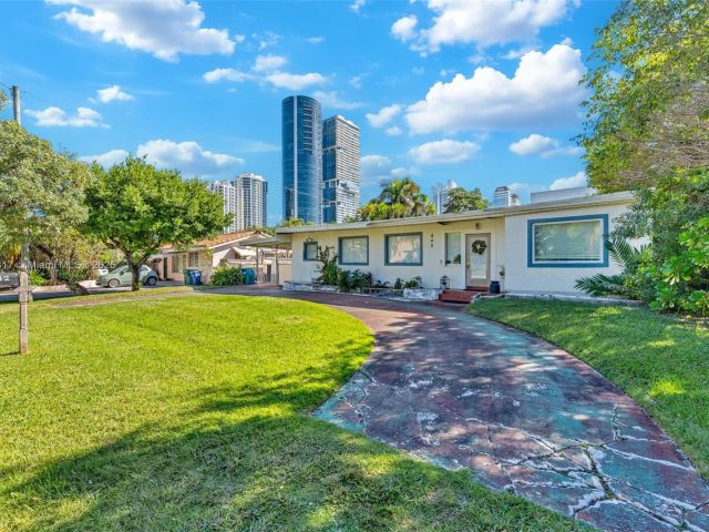 Продажа дома по адресу 242 189th St - фото 6827535