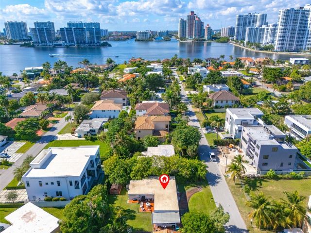 Продажа дома по адресу 242 189th St - фото 6827541