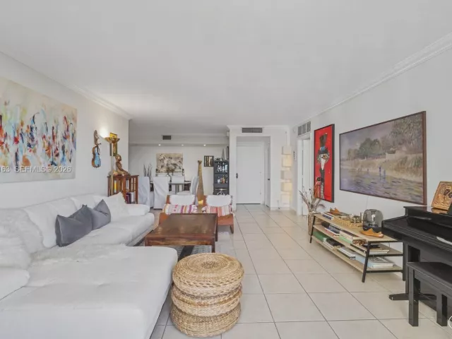 Продажа квартиры #D404 - фото 6824556