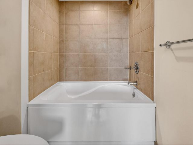 Продажа квартиры #605 - фото 6827686