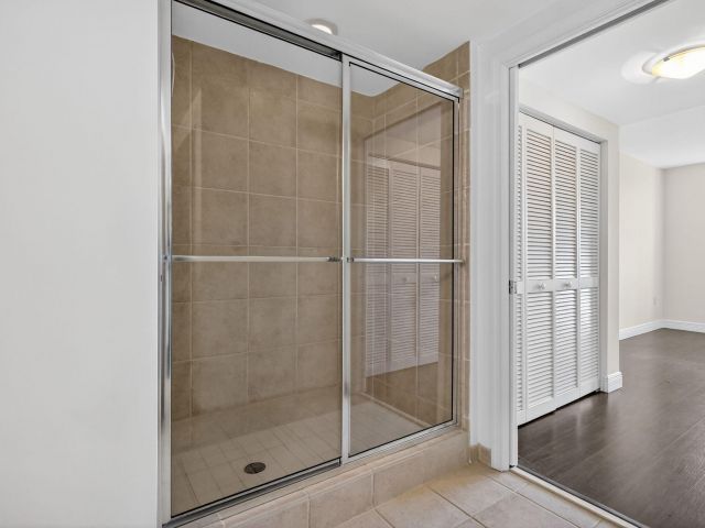 Продажа квартиры #605 - фото 6827688