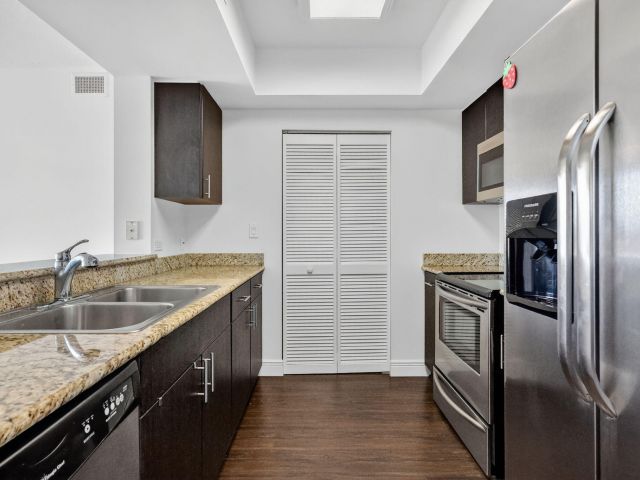 Продажа квартиры #605 - фото 6827697