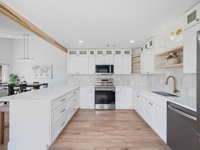 Дом в аренду по адресу 4451 Willow Pond Road B - фото 6829835