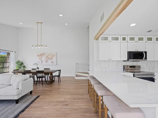 Дом в аренду по адресу 4451 Willow Pond Road B - фото 6829838