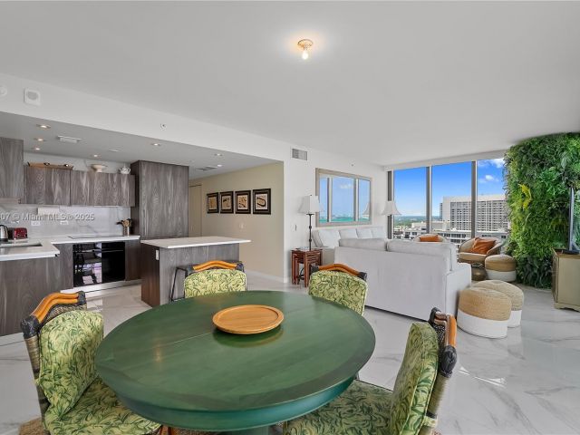 Продажа квартиры #3106 - фото 6826160