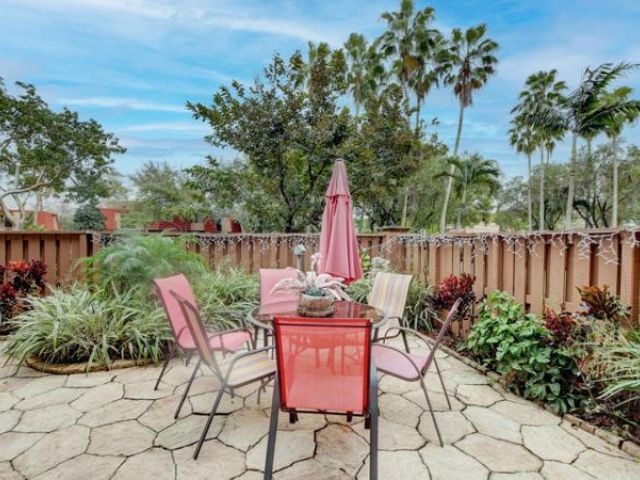 Дом в аренду по адресу 8279 Severn Drive C - фото 6830392