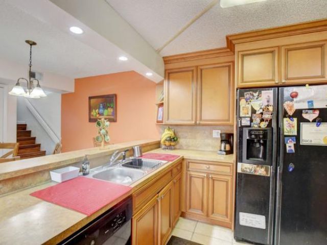 Дом в аренду по адресу 8279 Severn Drive C - фото 6830399