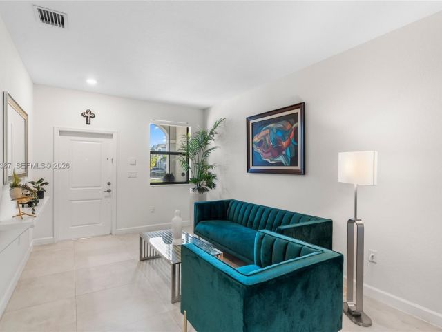 Продажа дома по адресу 28742 SW 134th Ct - фото 7489662