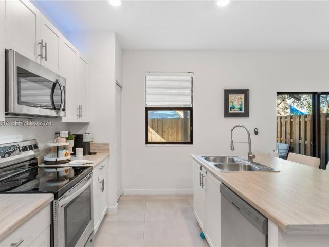 Продажа дома по адресу 28742 SW 134th Ct - фото 7489679