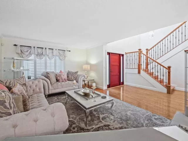 Дом в аренду по адресу 1211 Algeria Ave * - фото 6841261