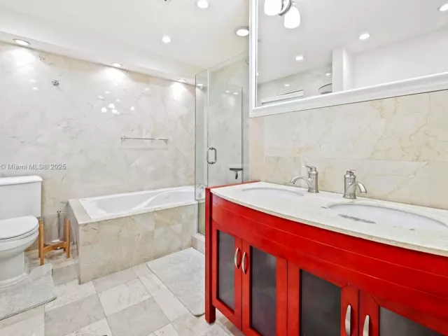 Дом в аренду по адресу 1211 Algeria Ave * - фото 6841248