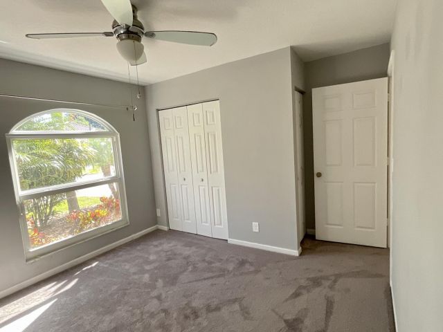 Дом в аренду по адресу 7954 Stirling Bridge Boulevard S - фото 6827020