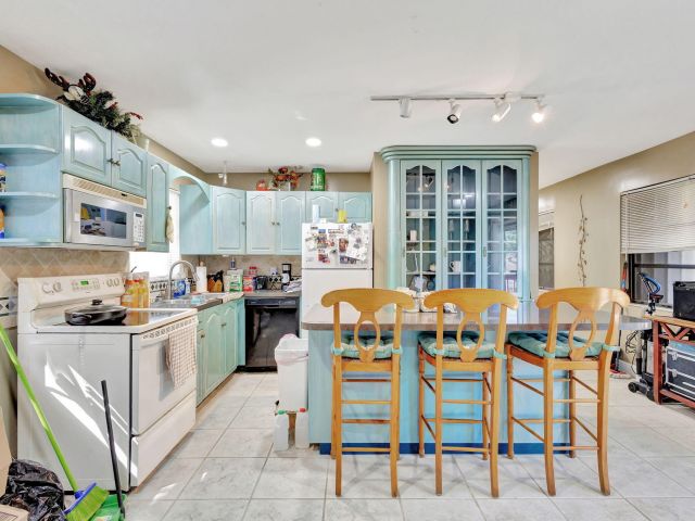 Продажа дома по адресу 550 Skylake Drive - фото 6846481