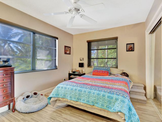 Продажа дома по адресу 550 Skylake Drive - фото 6846485