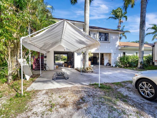 Продажа дома по адресу 550 Skylake Drive - фото 6846492