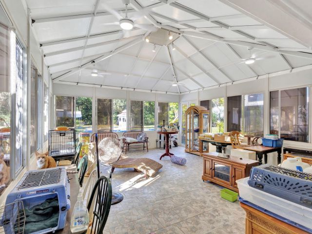 Продажа дома по адресу 550 Skylake Drive - фото 6846496