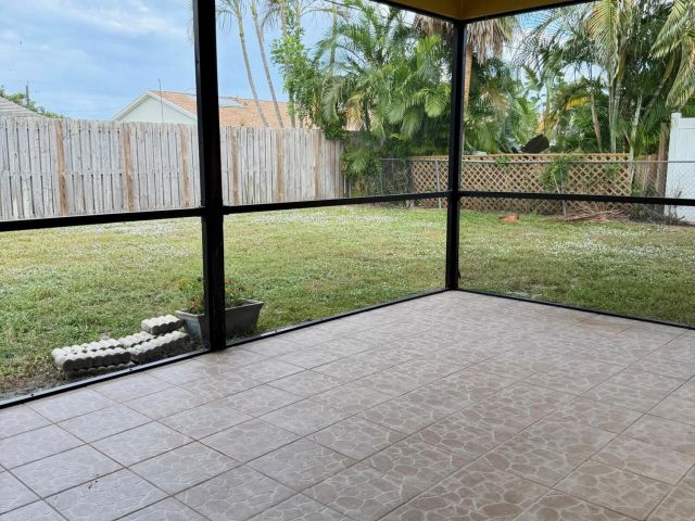 Дом в аренду по адресу 3 Forest Hills Lane - фото 6830319