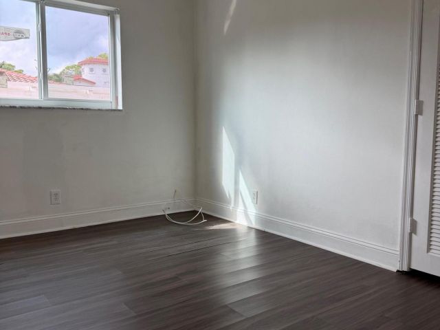 Дом в аренду по адресу 3 Forest Hills Lane - фото 6830320