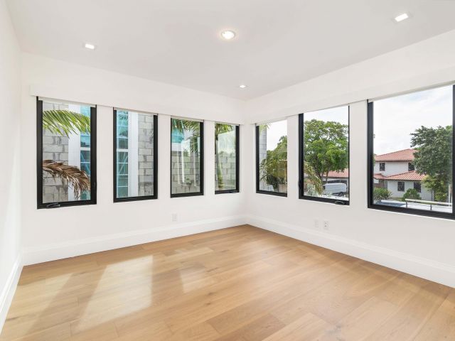 Продажа дома по адресу 317 Greymon Drive - фото 6836663