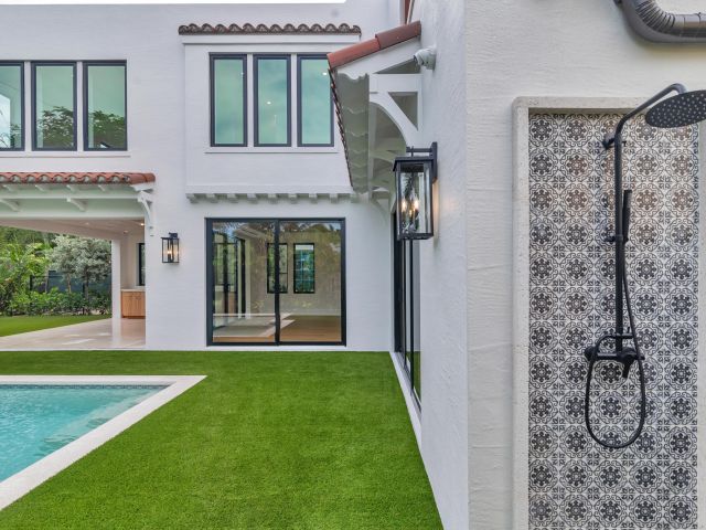 Продажа дома по адресу 317 Greymon Drive - фото 6836673