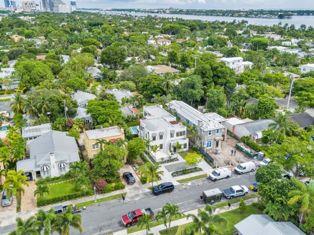 Продажа дома по адресу 317 Greymon Drive - фото 6836675