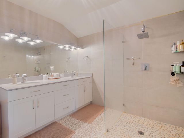 Продажа дома по адресу 537 NE 14th Court - фото 6871289