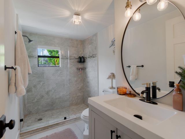 Продажа дома по адресу 537 NE 14th Court - фото 6871292