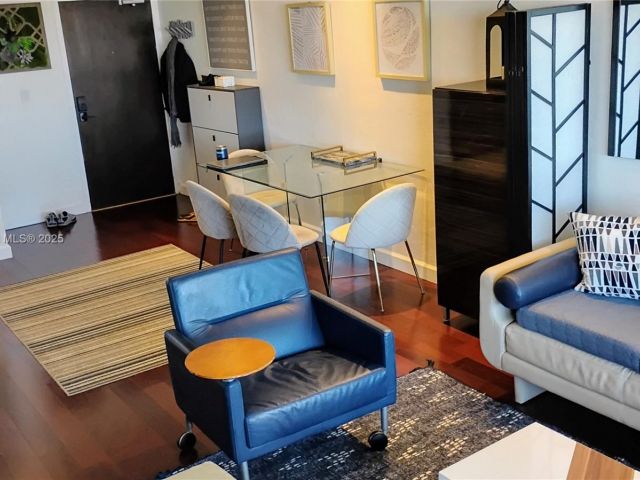 Квартира в аренду номер1002S - фото 6840306