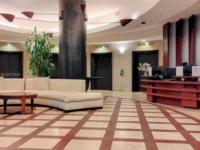 Квартира в аренду номер1002S - фото 6840310