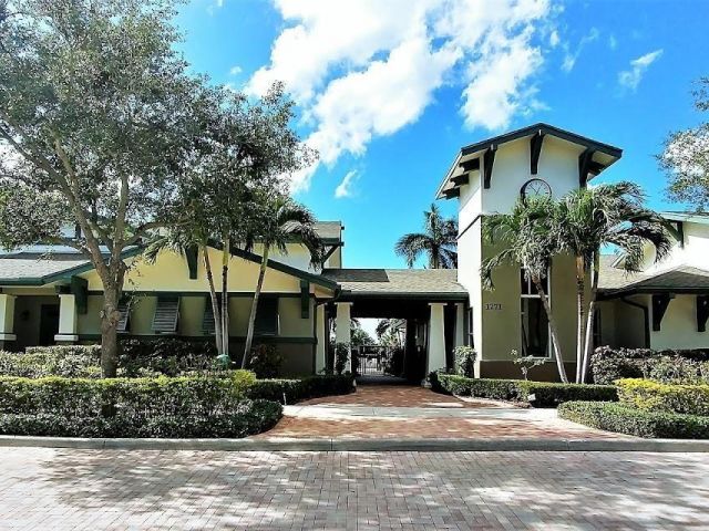 Дом в аренду по адресу 810 Marina Del Ray Lane 7 - фото 6829781