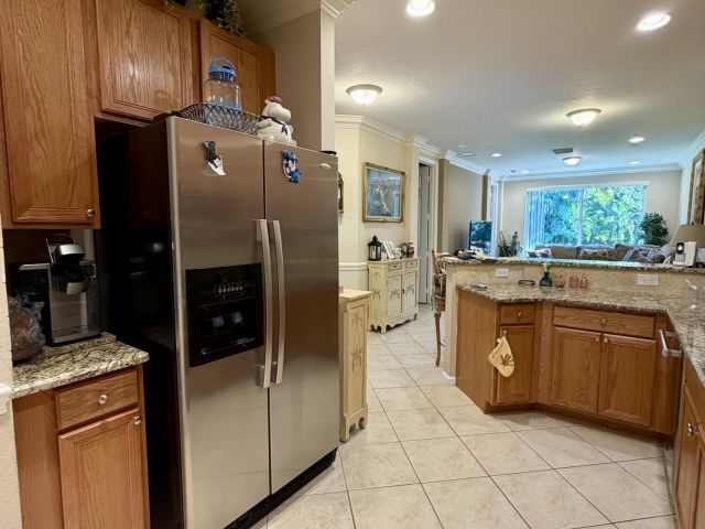 Дом в аренду по адресу 16129 Poppyseed Circle 1605 - фото 6828930