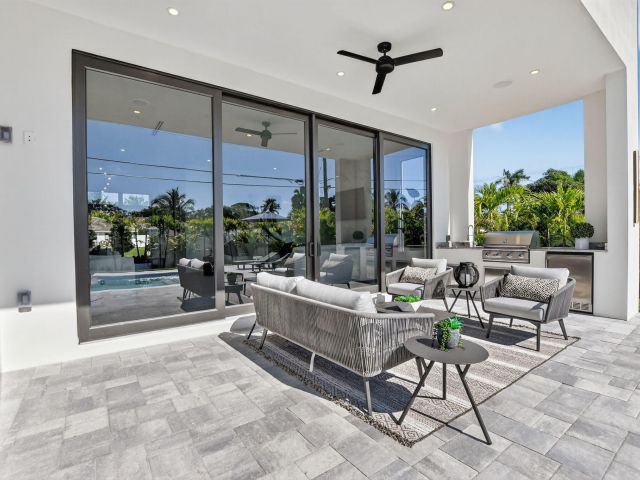 Продажа дома по адресу 1224 SW 13 Street - фото 6836760