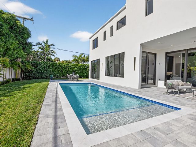 Продажа дома по адресу 1224 SW 13 Street - фото 6836763