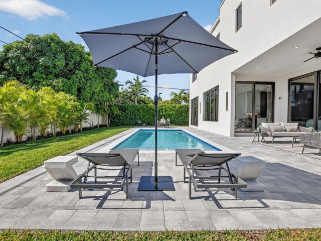 Продажа дома по адресу 1224 SW 13 Street - фото 6836764