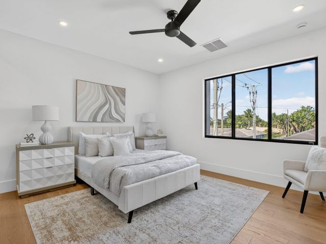 Продажа дома по адресу 1224 SW 13 Street - фото 6836771