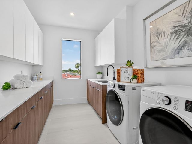 Продажа дома по адресу 1224 SW 13 Street - фото 6836773