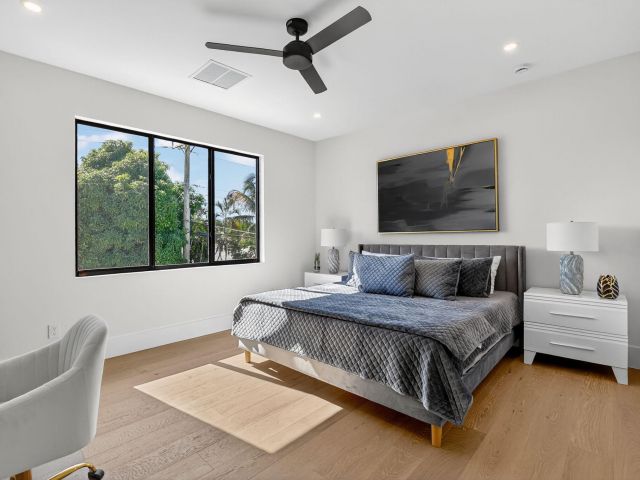 Продажа дома по адресу 1224 SW 13 Street - фото 6836775