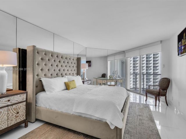 Квартира в аренду номер1836 - фото 6826125