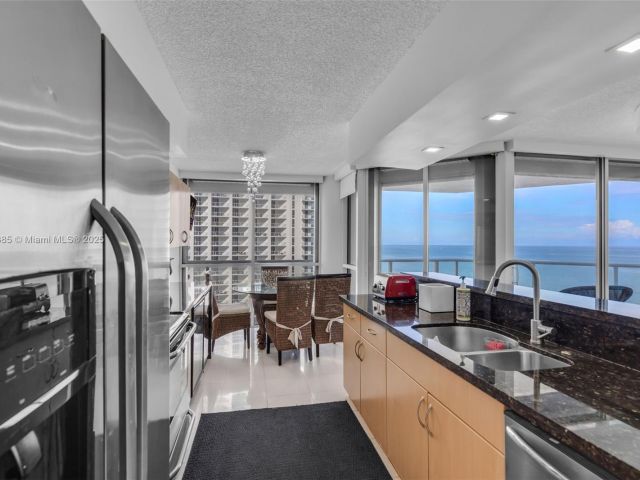 Квартира в аренду номер1836 - фото 6826127