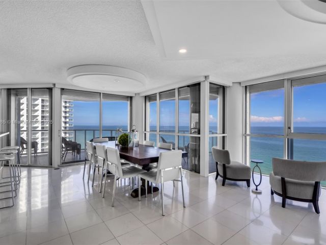 Квартира в аренду номер1836 - фото 6826132