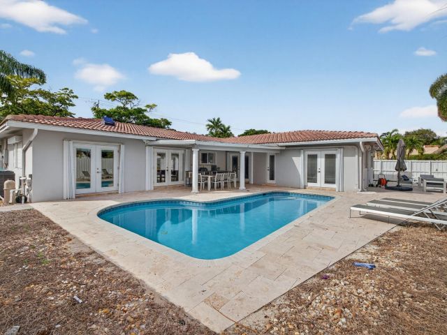 Продажа дома по адресу 5950 NE 28th Avenue - фото 8417815