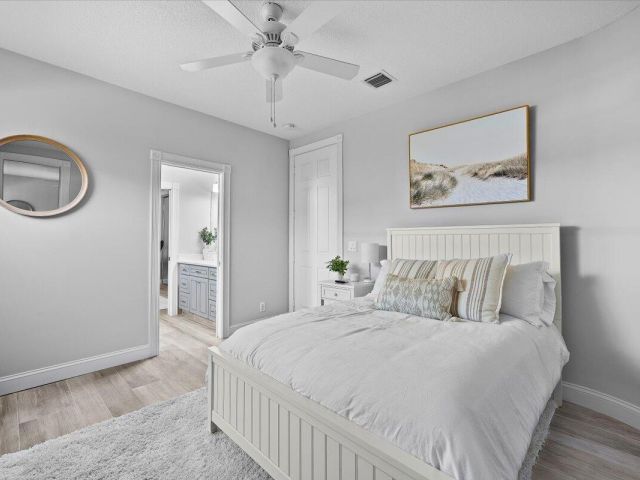 Дом в аренду по адресу 7557 Preserve Drive - фото 6829720