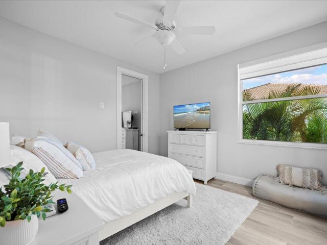 Дом в аренду по адресу 7557 Preserve Drive - фото 6829722